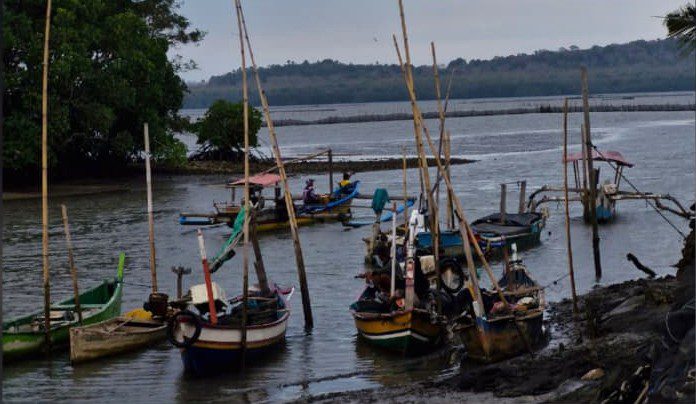 Personel Resort Tanjung Pasir Intensifkan Patroli di Tengah Cuaca Ekstrem